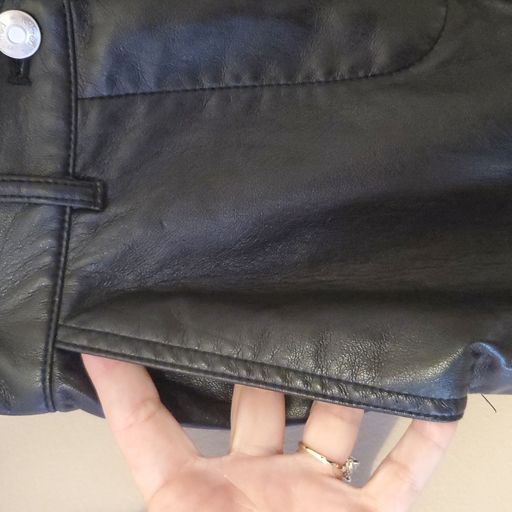 Aritzia Wilfred Modern Cargo Pants Faux Leather In Black Size 00 - Picture 5 of 12